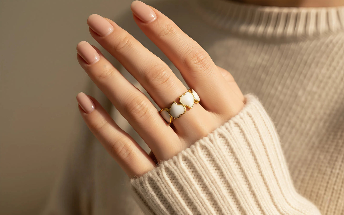 White Hearts Ring