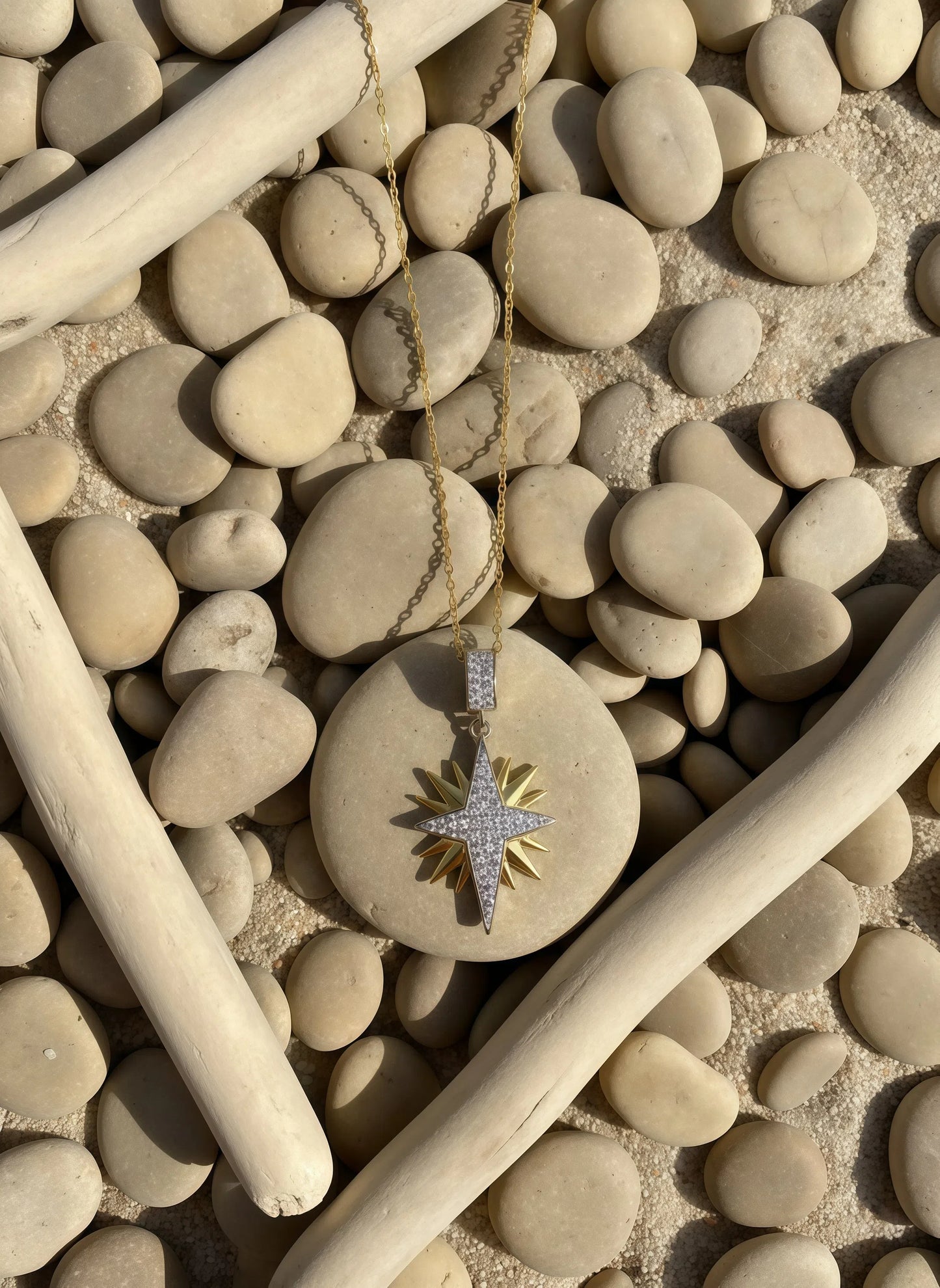 The Twinkling Star necklace