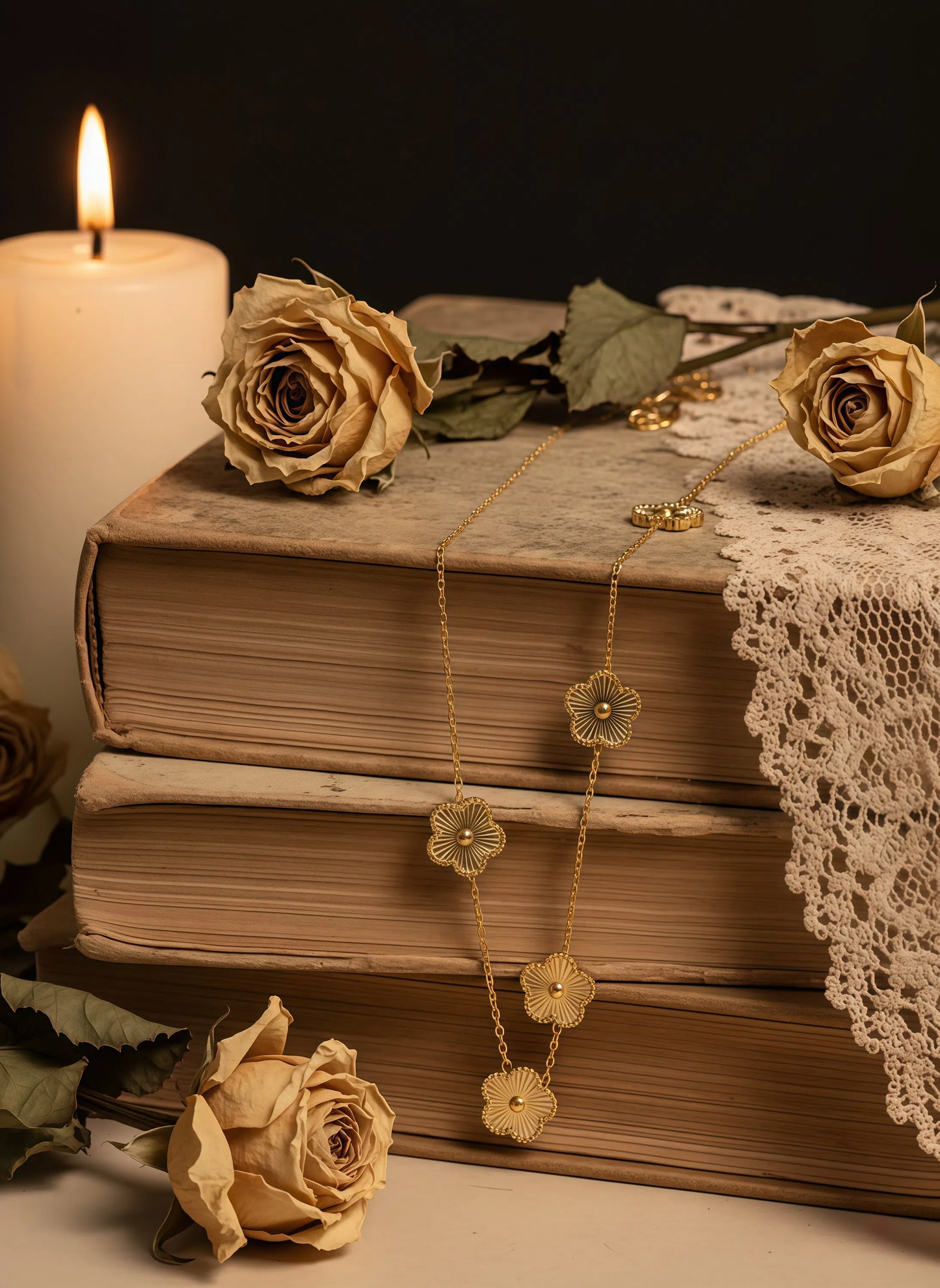 The Golden Flowers Necklace