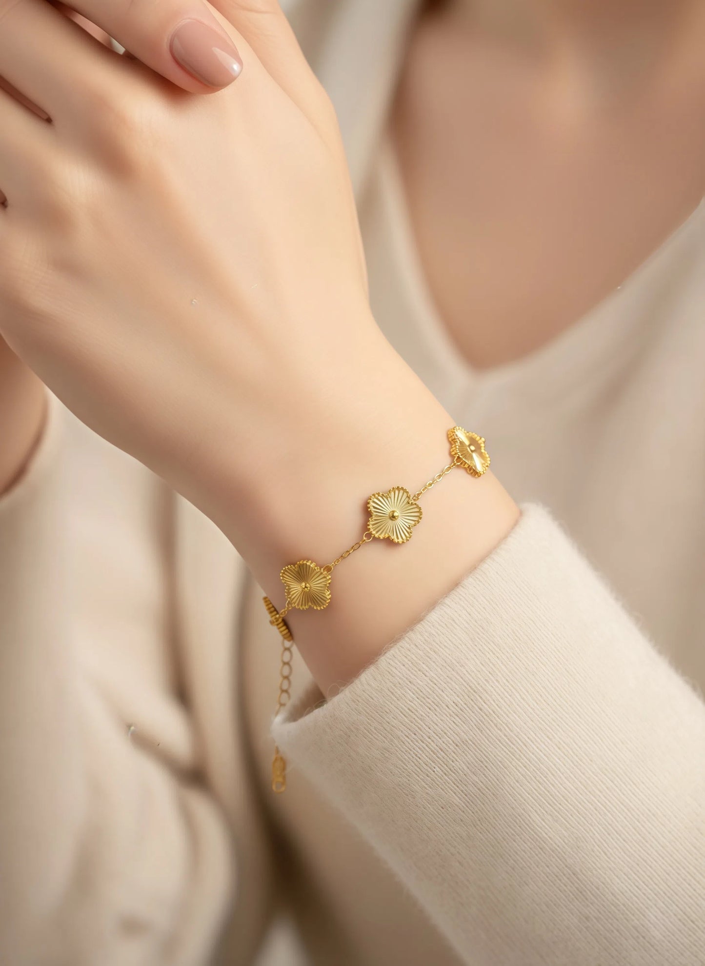 The Golden Flowers Bracelet